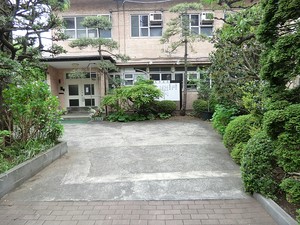 周辺環境:松木医院 マンション・スイング