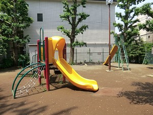 周辺環境:鳩森児童遊園地 千駄ケ谷第二スカイハイツ