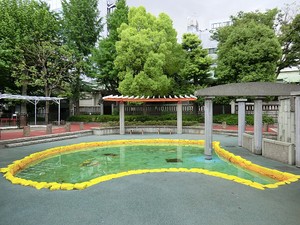 周辺環境:鉄砲洲児童公園 メロディーハイム銀座東