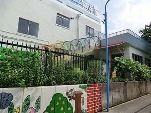 周辺環境:淀橋第四幼稚園 ライオンズ東中野