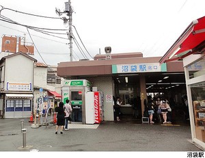 沼袋駅(現地まで400ｍ) 朝日ラ・パリオ沼袋