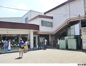 明大前駅(現地まで160ｍ) 新築一戸建て 世田谷区松原１丁目 27000万円 明大前駅｜住建ハウジング