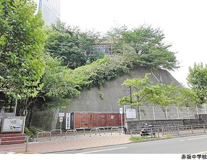 赤坂中学校 事務所(区分) 港区赤坂７丁目 赤坂パインクレスト 7400万円 乃木坂駅｜住建ハウジング