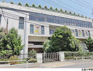 立会小学校 マンション(一棟) 品川区東大井４丁目 マーベラス東大井 25800万円 鮫洲駅｜住建ハウジング