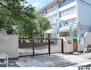 東根小学校 マンション(一棟) 目黒区柿の木坂３丁目 31800万円 学芸大学駅｜住建ハウジング