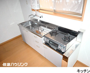 キッチンや浴室があるので住戸としても使用できます 事務所(区分) 新宿区新宿２丁目 第22宮庭マンション 7480万円 新宿御苑前駅｜住建ハウジング