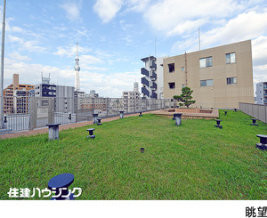 建物8階ウッドデッキガーデン(共用施設) アスコットパーク両国石原