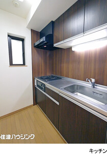 2階1ＬＤＫのキッチン 中古一戸建て 世田谷区駒沢４丁目 23800万円 駒沢大学駅｜住建ハウジング