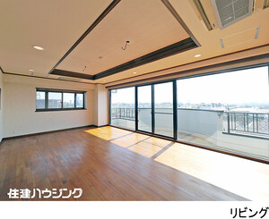 5階住居　リビング マンション(一棟) 世田谷区岡本３丁目 グリュック岡本 32800万円 用賀駅｜住建ハウジング