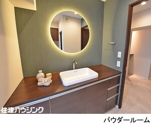  グラツィオーソ神楽坂　イースト