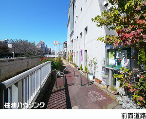 南西側歩道 中古一戸建て 中野区本町２丁目 115000万円 中野坂上駅｜住建ハウジング