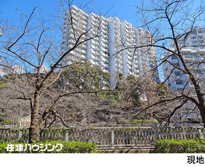 マンション雅叙苑１号館
