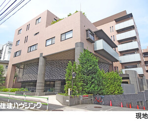 ザ・アッパーレジデンス・アット・南青山 中古マンション港区南青山５丁目