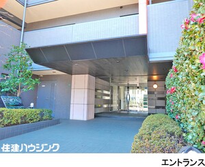 建物エントランス カルム野方