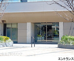 建物エントランス ＨＡＲＵＭＩ ＦＬＡＧ ＰＡＲＫ ＶＩＬＬＡＧＥ Ｃ棟