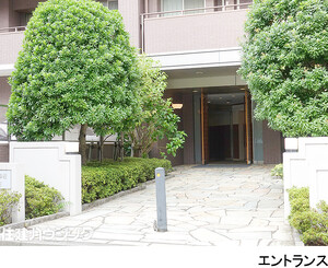 建物エントランス ファミール表参道ベルファース