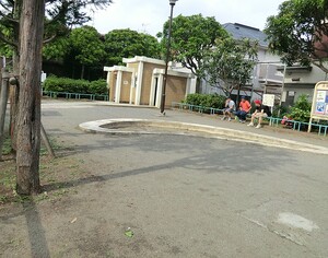 周辺環境:経堂児童遊園 オリエントロイヤルハウス経堂