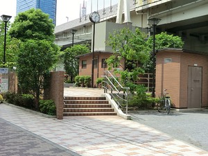 周辺環境:金杉橋児童遊園 ブリリアタワー浜離宮