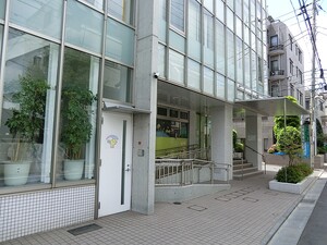 周辺環境:田村医院 アパート(一棟) 豊島区池袋本町４丁目 シャンテ池袋本町 11500万円 北池袋駅｜住建ハウジング