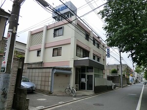 周辺環境:椎名医院 土地・売地 三鷹市井の頭４丁目 7880万円 井の頭公園駅｜住建ハウジング