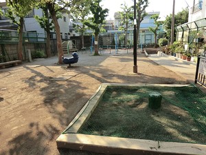 周辺環境:西原町児童遊園 マンション(一棟) 文京区千石４丁目 23900万円 巣鴨駅｜住建ハウジング