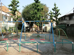 周辺環境:西原町児童遊園 文京区千石３丁目(4780万円)｜新築一戸建て｜住建ハウジング