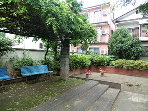 周辺環境:天沼三丁目公園 土地・売地 杉並区本天沼３丁目 13800万円 荻窪駅｜住建ハウジング