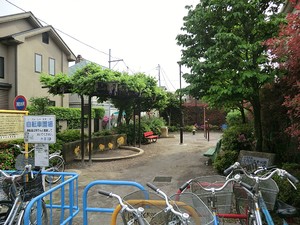 周辺環境:すみれ児童公園 マンション(一棟) 大田区久が原３丁目 26500万円 久が原駅｜住建ハウジング