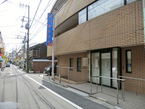 周辺環境:寄川整形外科 アパート(一棟) 北区滝野川３丁目 7000万円 西巣鴨駅｜住建ハウジング