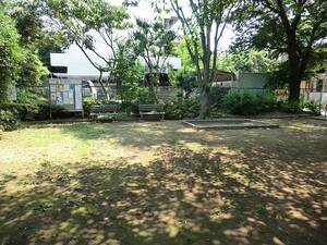 周辺環境:喜花公園 杉並区下高井戸４丁目(11600万円)｜新築一戸建て｜住建ハウジング