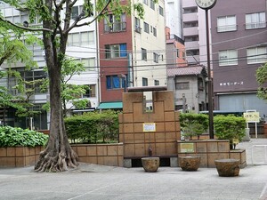 周辺環境:塩釜公園 土地・売地 港区新橋４丁目 27000万円 新橋駅｜住建ハウジング