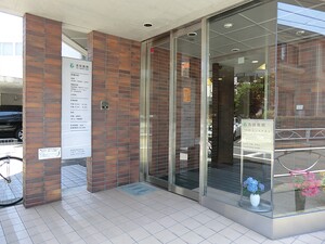 周辺環境:吉田医院 その他(一棟) 目黒区碑文谷１丁目 7800万円 学芸大学駅｜住建ハウジング