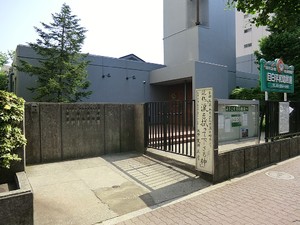 周辺環境:目白平和幼稚園 新宿区下落合４丁目(10600万円)｜土地・売地｜住建ハウジング