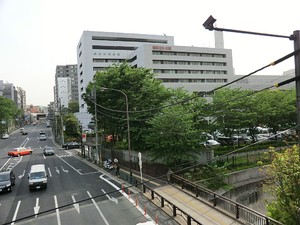 周辺環境:東京都立広尾病院 マンション(区分) 渋谷区恵比寿２丁目 ＺＯＯＭ広尾 5490万円 広尾駅｜住建ハウジング