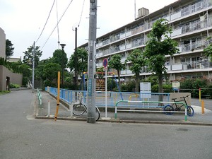 周辺環境:若林こども公園 中古一戸建て 世田谷区若林５丁目 7900万円 若林駅｜住建ハウジング