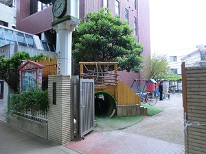 周辺環境:池袋いづみ幼稚園 新築一戸建て 豊島区池袋本町１丁目 11480万円 北池袋駅｜住建ハウジング