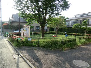 周辺環境:桜三丁目公園 アクシア上用賀