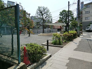 周辺環境:大山道児童遊園 プラウド弦巻パサージュ