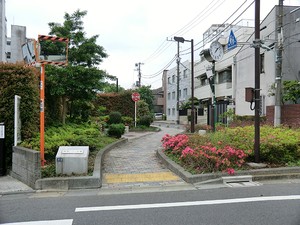 周辺環境:西原いこい公園 土地・売地 世田谷区北沢５丁目 38000万円 代々木上原駅｜住建ハウジング
