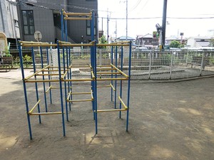 周辺環境:北沢八幡児童遊園 土地・売地 世田谷区代沢４丁目 18980万円 三軒茶屋駅｜住建ハウジング