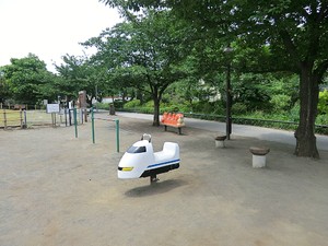 周辺環境:代沢せせらぎ公園 土地・売地 世田谷区代沢４丁目 18980万円 三軒茶屋駅｜住建ハウジング