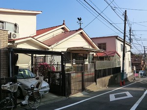 周辺環境:アゼィリア幼稚園 マンション(一棟) 目黒区柿の木坂３丁目 31800万円 学芸大学駅｜住建ハウジング