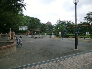 周辺環境:駒繋公園 中古一戸建て 世田谷区下馬２丁目 63000万円 三軒茶屋駅｜住建ハウジング