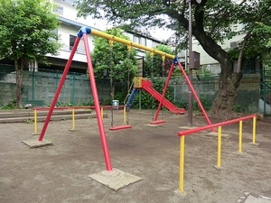 周辺環境:開光坂児童公園 マンション(一棟) 大田区上池台２丁目 60000万円 洗足池駅｜住建ハウジング