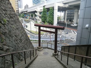 周辺環境:氷川台児童遊園 青葉台マンション