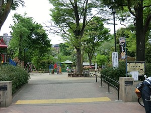周辺環境:鍋島松濤公園 フィールＡ渋谷