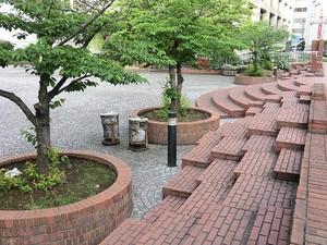 周辺環境:築地川祝橋公園 マンション(区分) 中央区銀座２丁目 アヴァンティーク銀座２丁目参番館 6480万円 東銀座駅｜住建ハウジング