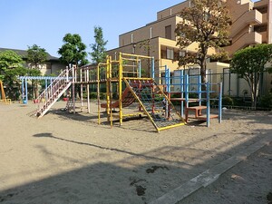 周辺環境:三輪児童公園 土地・売地 大田区大森西６丁目 6980万円 梅屋敷駅｜住建ハウジング