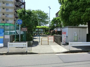 周辺環境:西三児童公園 アパート(一棟) 大田区大森西１丁目 19500万円 大森町駅｜住建ハウジング