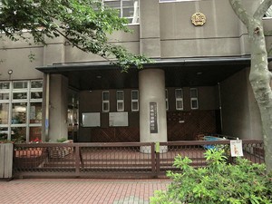 周辺環境:京橋朝海幼稚園 ガーラステーション新富町